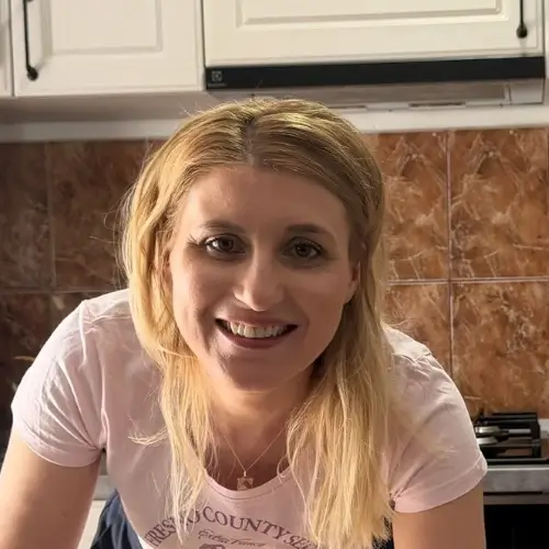 Delia Stoica (DeliGateste.ro)