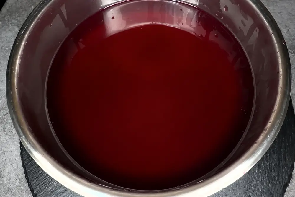 Strecoara siropul de trandafiri