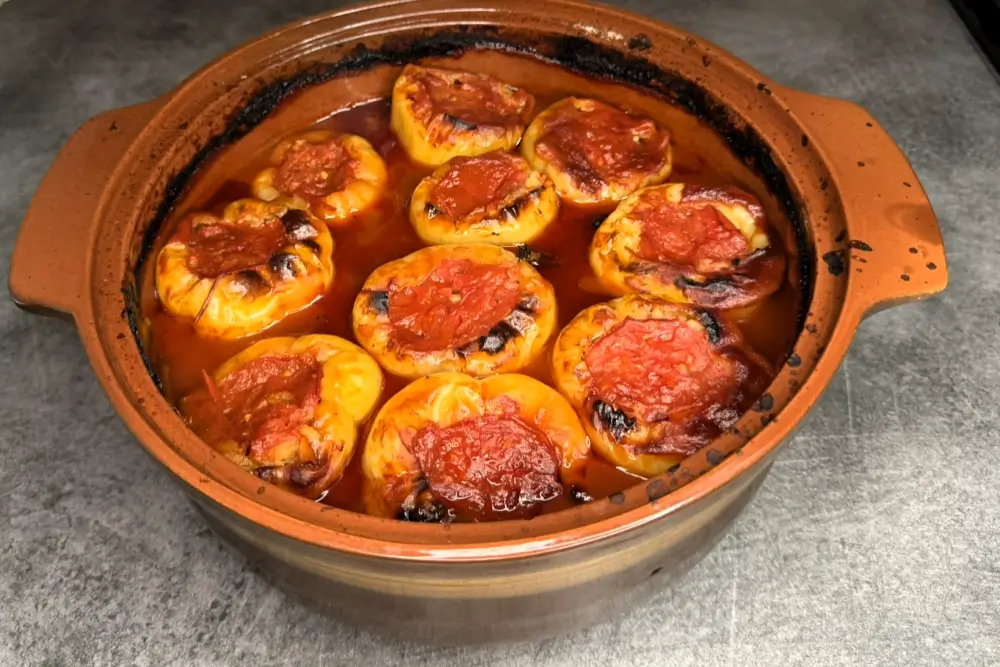 Coace ardeii umpluti cu carne la cuptor